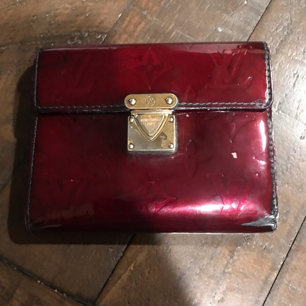 Louis Vuitton Vernis Koala Wallet